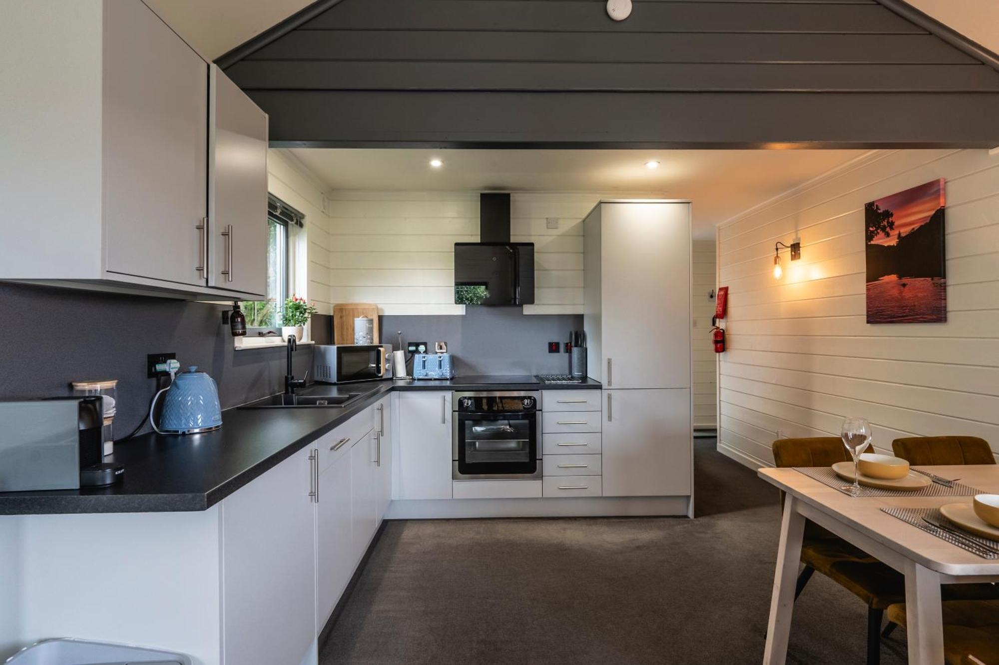 Kinnaird Woodland Lodges Питлохри Екстериор снимка