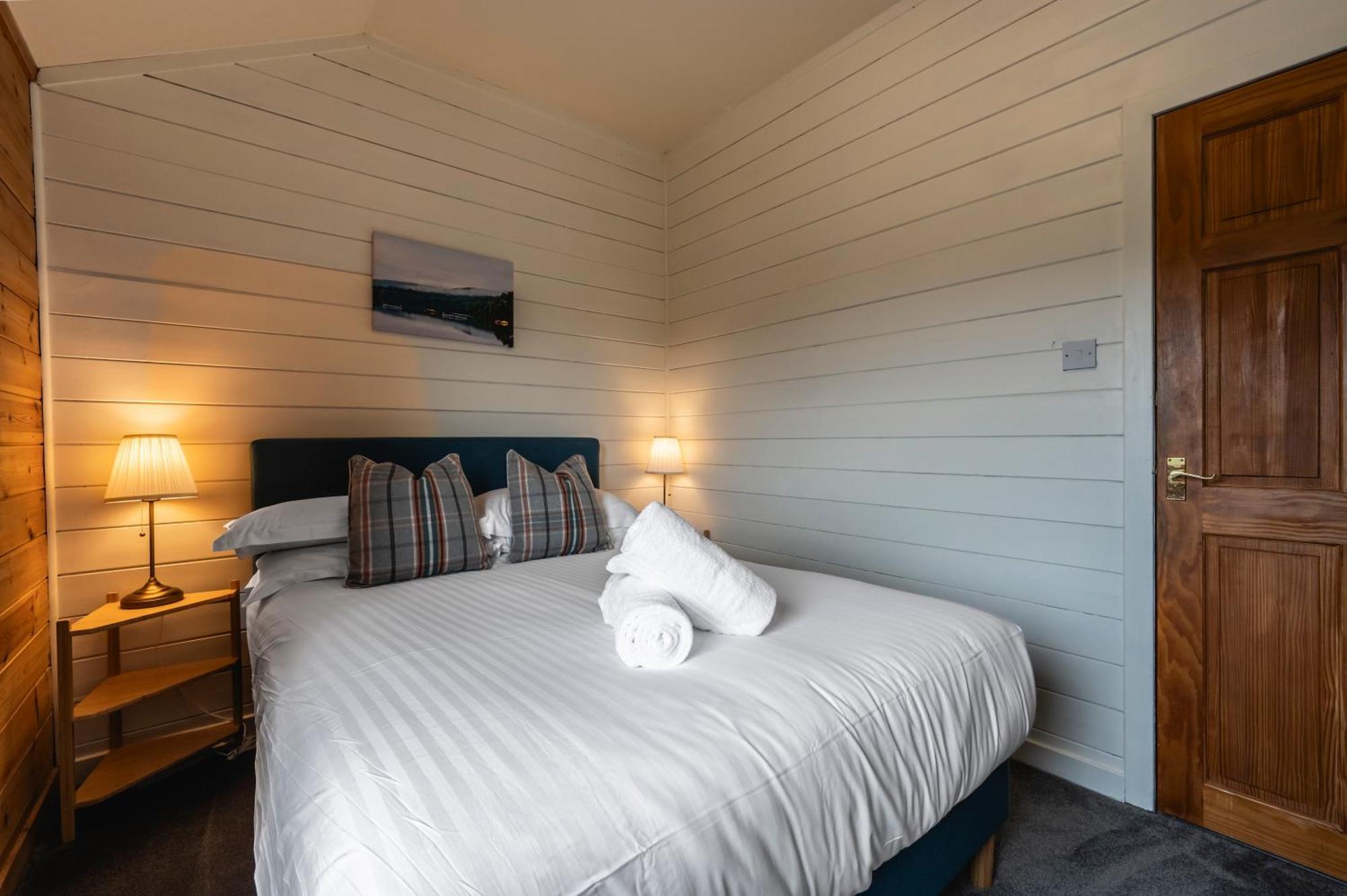Kinnaird Woodland Lodges Питлохри Екстериор снимка