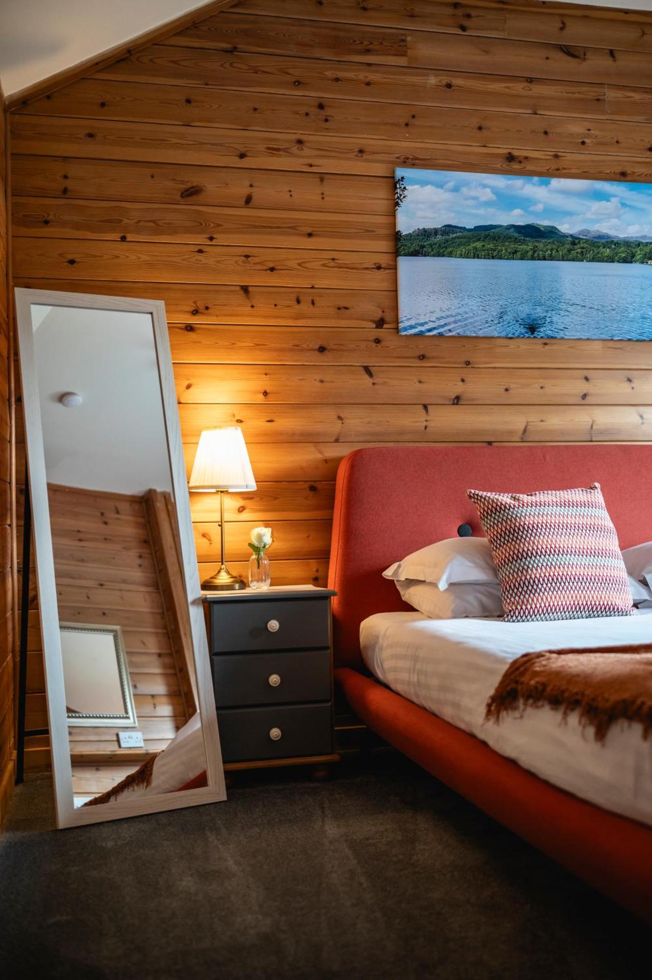 Kinnaird Woodland Lodges Питлохри Екстериор снимка