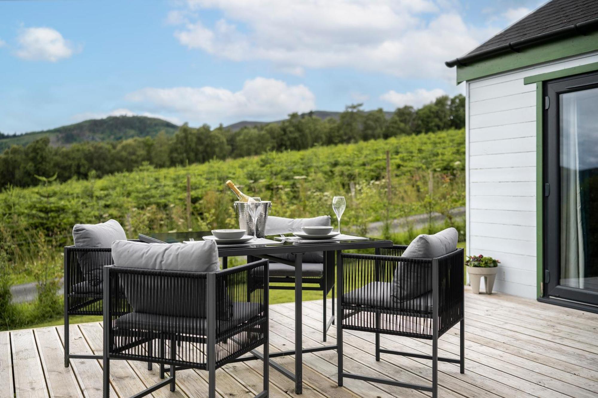 Kinnaird Woodland Lodges Питлохри Екстериор снимка