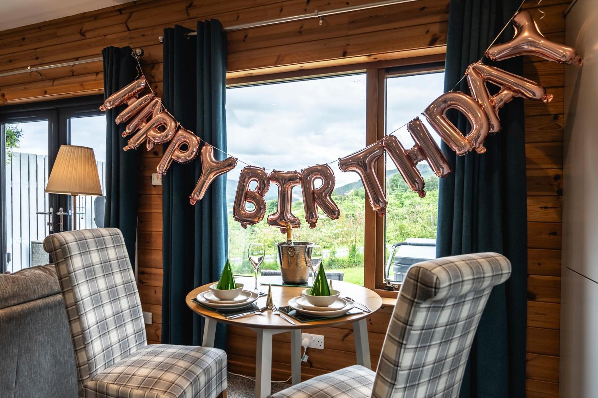 Kinnaird Woodland Lodges Питлохри Екстериор снимка