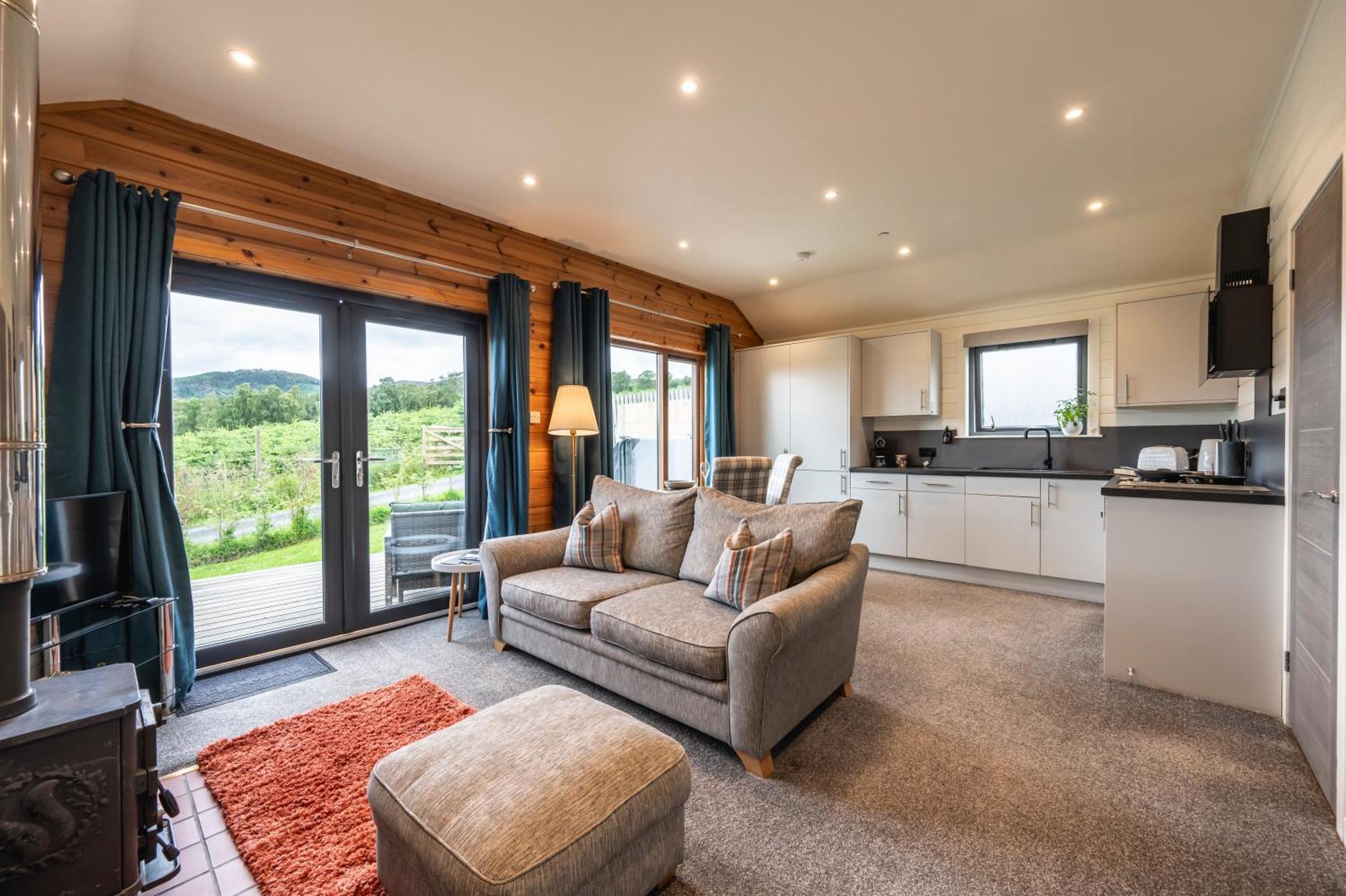 Kinnaird Woodland Lodges Питлохри Екстериор снимка